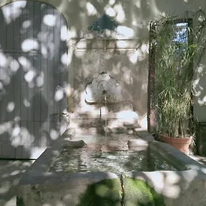 Maison d'hôtes Cote Fontaine, Orange (Vaucluse)
